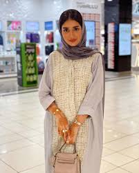 صور عبايات ملونة موضة 2020 جديدة Fashion Sweater Dress Style