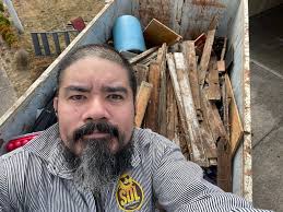 Dog sitter with 16 years experience