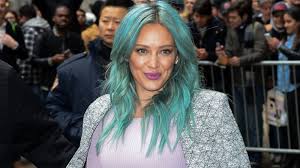 Jude's 5th annual runway for hilary duff's waves are perfect for day or night. Hilary Duff Explained Why She Dyed Hair Green Abc News