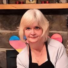 Stella Welch's Instagram, Twitter & Facebook