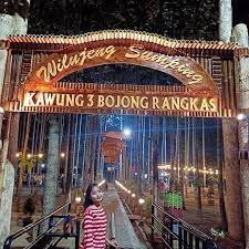 Wisata dengan konsep alam yang memiliki luas 12 hektar ini, dibentuk dan diinisiasi oleh gunawan yang merupakan tokoh masyarakat … Tempat Wisata Cikarang Bekasi