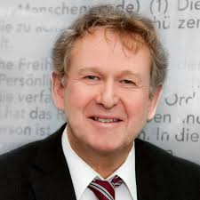 Rechtsanwälte + Fachanwälte + Notare