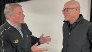 Mizzou grad, CBS Sports reporter Dennis Dodd visits KC Tigers