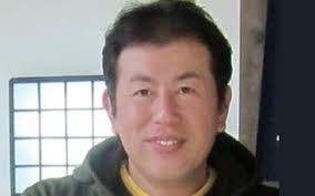 盗撮のカリスマ”斎藤果林容疑者が逮捕 犯行グループの一員が明かす“卑劣な手口”「若い女性が集まる連休にはグループで“温泉盗撮旅”へ」 | 文春オンライン