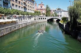 Listen to radio capris capital, emisora de radio de eslovenia. Que Ver En Liubliana La Capital De Eslovenia Turismo 2021
