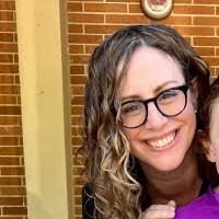 Karen Pollak's Instagram, Twitter & Facebook