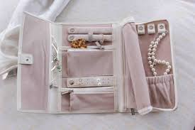 Vegan Leather Travel Jewelry Case Jewelry Organizer Case Elegance Give The Gift Of Elegance Travel Jewelry Case Jewelry Case Travel Jewelry