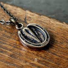 Horse Hoof Charm Pendant Necklace Solid Hand Cast Jewellers Etsy Horse Jewelry Equestrian Jewelry Jewelry
