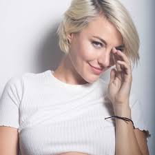 Erin had at least 2 relationship in the past. Stream Geekscape 465 Making Magic With Erin Darling By Geekscape Listen Online For Free On Soundcloud