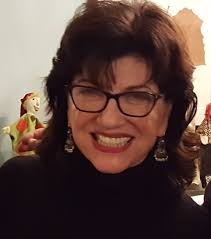 Tami Gold's Instagram, Twitter & Facebook