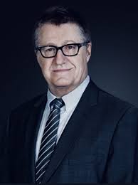 Gilbert Aitken, Mitchell Chambers