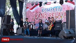 Back, reverse, back, backward, backwards, rewind. Kompetisi Band Pelajar Kota Pendekar Asah Bakat Musisi Cilik Madiun Times Indonesia