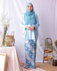 Baju melayu teluk belanga tateh: Baju Kurung Kaftan Batik Adiratna Light Blue Muslimahclothing Com