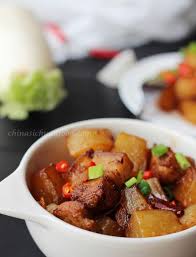 Braised Pork Belly With White Radish Chinasichuanfood Com Braised Pork Belly Pork Belly Radish Recipes