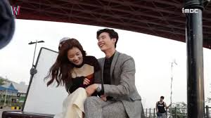 I really liked most of it up until the end where it kinda feels like they just wanted to make the characters struggle for no reason. Han Hyo Joo And Lee Jong Suk W Two Worlds Ending Kiss Bts Youtube