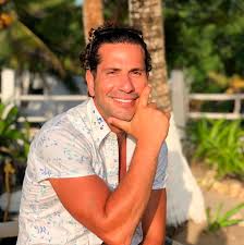 Discover what happened on this day. Gregorio Pernia Deja Al Descubierto Su Torso Durante Baile En Rede Rcn Radio