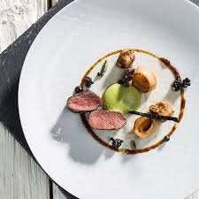 beef and onions by alexander herrmann offiziell kirchgasser photography theartofplating 料理の盛りつけ レシピ 料理