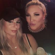 Nicole Hines (@niccihinesmodel) • Instagram photos and videos