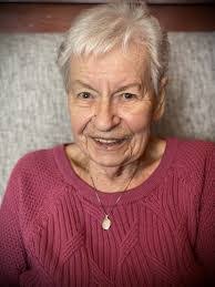 Donna Deshaies's Instagram, Twitter & Facebook