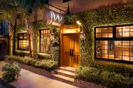 Enjoy dinners on the deck overlooking the private, fenced backyard. Jw Salon Savannah Georgia