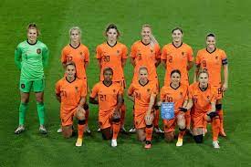 Het ek 2021 belooft een mooi ek voetbal te worden. Opstelling Oranje Vrouwen Leeuwinnen Opstelling Nederland Vandaag En Vanavond