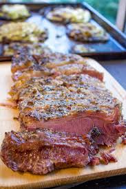 Crispy Slow Cooker Corned Beef With Perfectly Juicy Slices Of Beef And Crispy Crust This Is The Only Cornedbeef Recipe You Ll Eve We Got Beef In 2019 Slow Cooker Corned