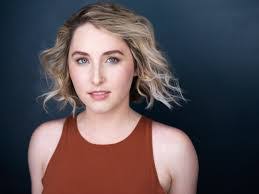 Gillian Holmes's Instagram, Twitter & Facebook