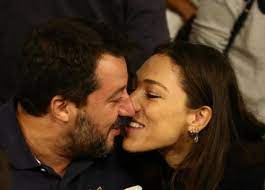 Elisa isoardi ex fidanzata di matteo salvini si sono lasciati, la nuova fidanzata è francesca verdini. Matteo Salvini La Fidanzata Francesca Verdini Incinta E Matrimonio In Vista Affaritaliani It