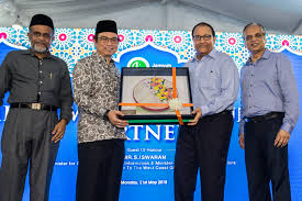 S iswaran is minister for communications and information in singapore, and he joins us on the set. Iftar With Minister S Iswaran Jamiyah Welfare Fund