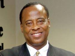 Medic: Jackson doctor 'scooped up vials'