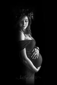 Black And White Maternity Shoot Ideas 25 Ideas Photography Studio Maternity Beautiful Maternity Photography Studio Studio Maternity Shoot Studio Maternity Photos