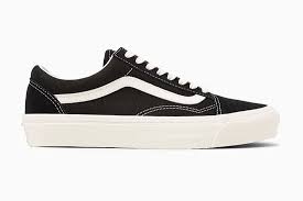 To create the top fashion brands in the world, we have combined brands' valuation data, google analytics and, lyst's findings as below showed women's and men's collections together for fall/winter '20. 25 Best Men Sneakers Of 2021 Designer Shoes To Upgrade Your Look