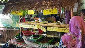 Ia juga terasa seperti rojak buah kerana campuran rasa yang berbagai. Makan Tengahari Di Teringat Lenggong Hulu Perak Satu Talam Hanya Rm 20 00