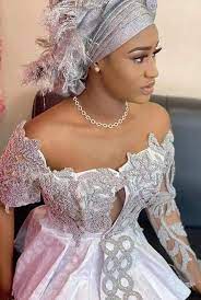 Epingle Par Maguichou Sur Tenues Mariage Reception Tenue Mariage Traditionnel Africain Tenue Mariage Tenue De Mariage Africain