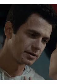 Little Italy Nikki and Leo First Kiss