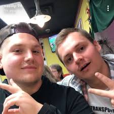 Devon Thilges's Instagram, Twitter & Facebook