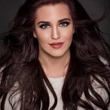 Amy Daniel (@akld12)