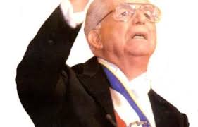 Balaguer, toda una vida dedicada a la política y la literatura