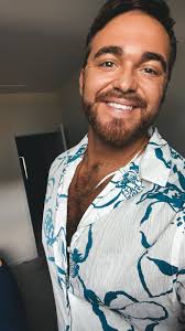 Hi, I'm new to the group. Is it really okay for me, a deaf person, to be in  this group? I recently moved to North Georgia and it's really really  awkward to