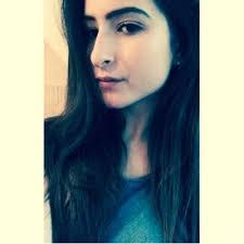 Lorena Schaffer's Instagram, Twitter & Facebook