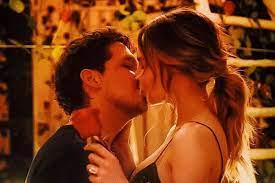 La pareja del momento conformada por belinda y christian nodal ha llegado a una nueva etapa de su vida, pues se comprometieron a casar. Se Nos Casan Belinda Y Christian Nodal Estan Comprometidos