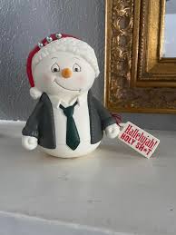 If you need any help, uh, gimme a holler … I'll be upstairs asleep !