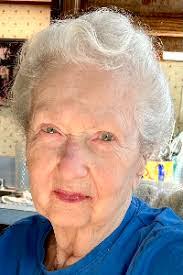 Mary Moyer's Instagram, Twitter & Facebook