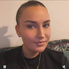 Can anyone recommend more like this? Ty