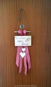 Diy willkommens türschild aus holz türschild basteln. Diy Schickes Turschild Aus Holz Im Landhausstil Basteln Herzelei De