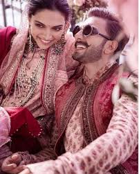 Deepika Padukone And Ranveer Singh Dance Their Heart Out During The Fairytale Mehndi Function Hungryboo Desi Bride Bollywood Celebrities Deepika Ranveer