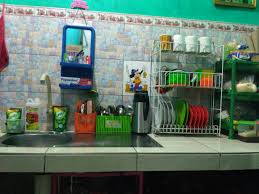 Mulai dari ruang depan yang siap menjamu tamu, kamar tidur yang senantiasa tertata rapi. Seneng Kalau Lihat Rumah Bersih Dan Rapi Iyoem Ruminah