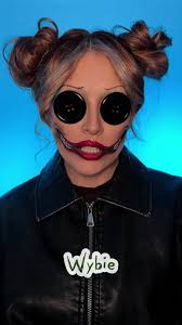 Coraline Jones with Brown Hair