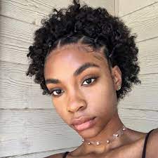Idées de coiffures à faire seule diy. Idees De Coiffures Pour Les Fetes Sur Cheveux Crepus Courts