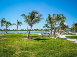 Herbert hoover marina at homestead bayfront park, homestead, fl, united states marina. Homestead Bayfront Park Traumstrand Mit Tropischer Lagune In Sud Florida Travelpurrfect De
